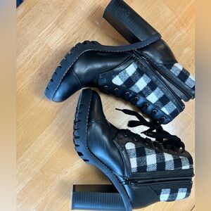 BCBG boots!